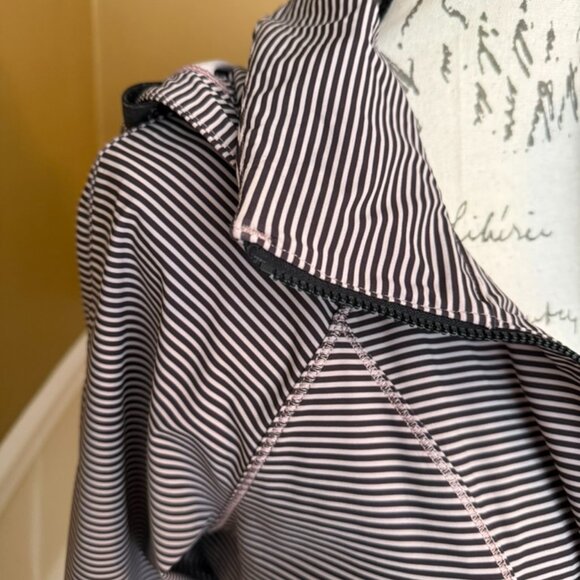 Lululemon Athletica Go the Distance JacketMini Pop Stripe Mink Berry Black - Picture 5 of 14